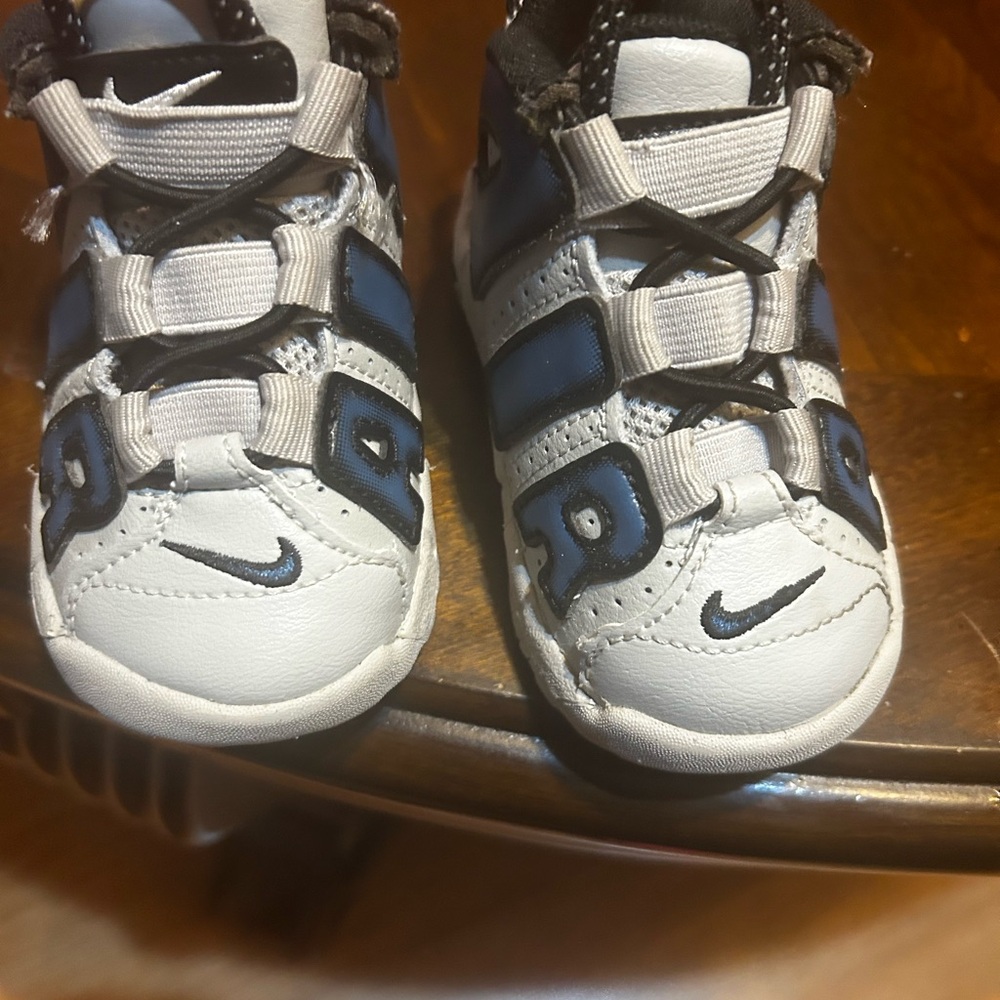 Toddler boy used sneakers